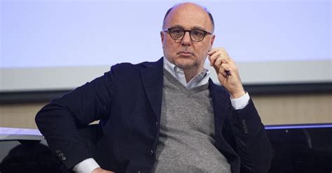 Prada, Andrea Guerra sarà ceo. Patrizio Bertelli presidente